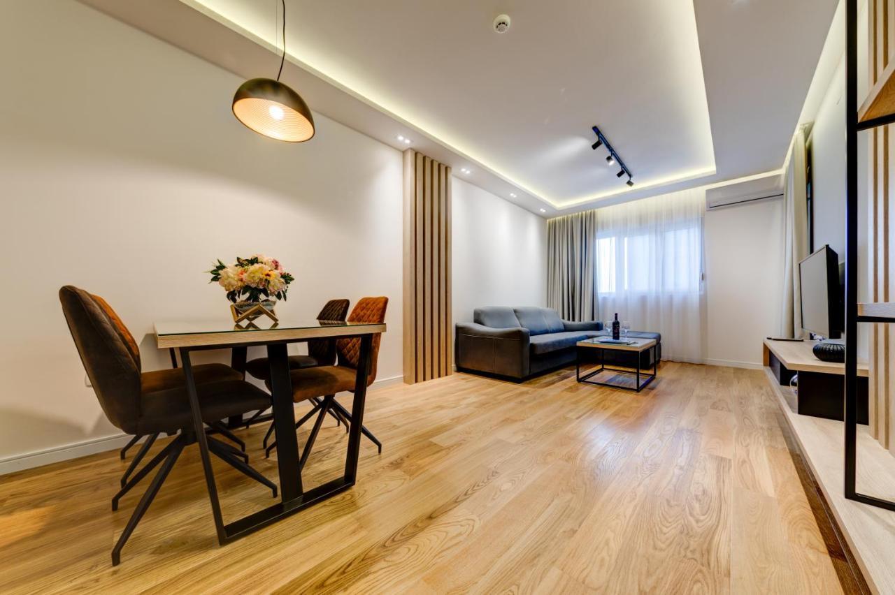 Apart Compliment Podgorica Buitenkant foto