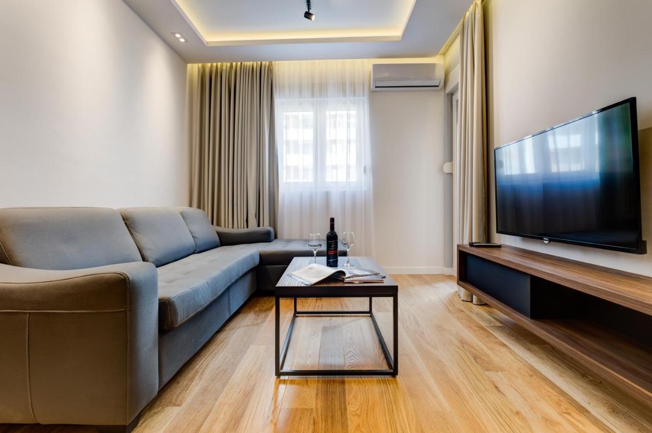 Apart Compliment Podgorica Buitenkant foto